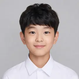 예시: 가상 인물의 올리신 사진 이미지 (초등학교 · 건축가). AI로 만든 가상 인물입니다.